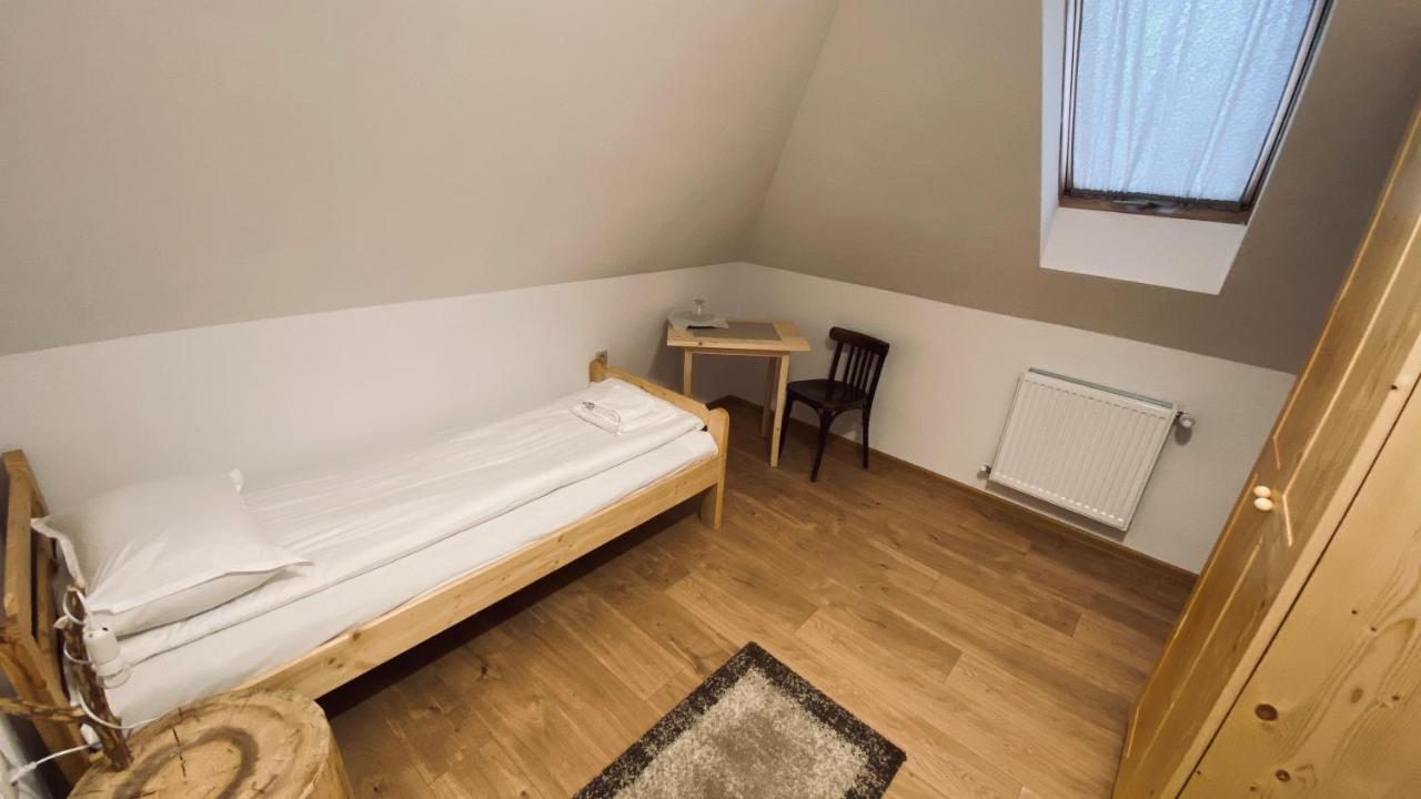 Racul Famives Vendeghaz B&B 외부 사진
