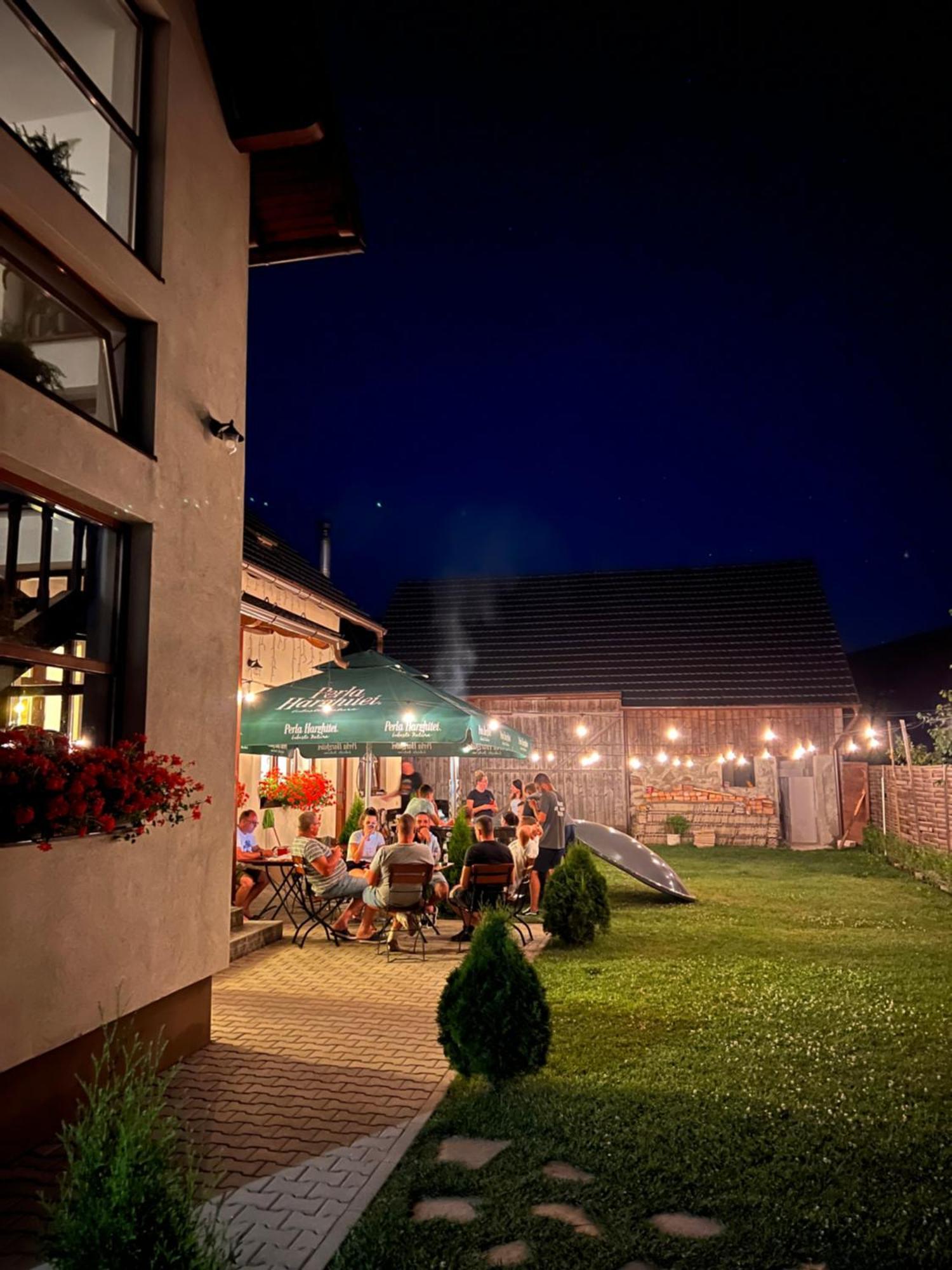Racul Famives Vendeghaz B&B 외부 사진
