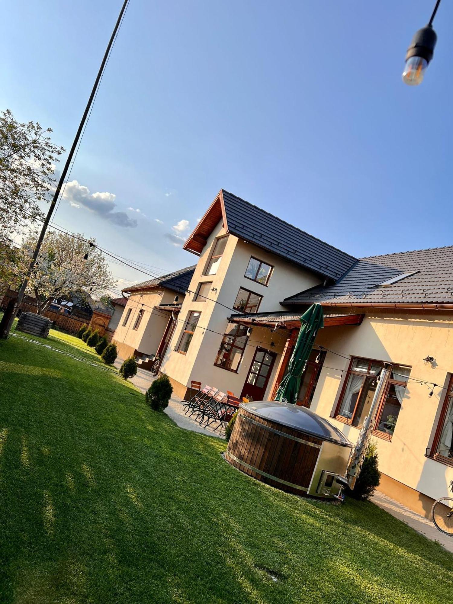 Racul Famives Vendeghaz B&B 외부 사진